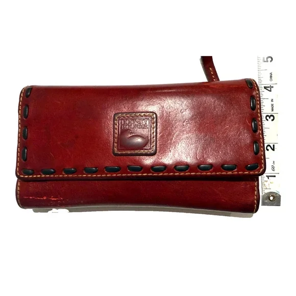 Dooney & Bourke Florentine Continental Clutch Wallet 9Y507 Red PREOWNED - Picture 10 of 10